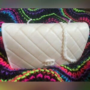 Elegant Purse-shaped Candle